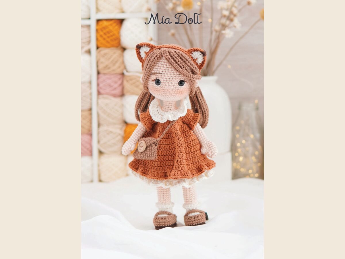 Mia Doll